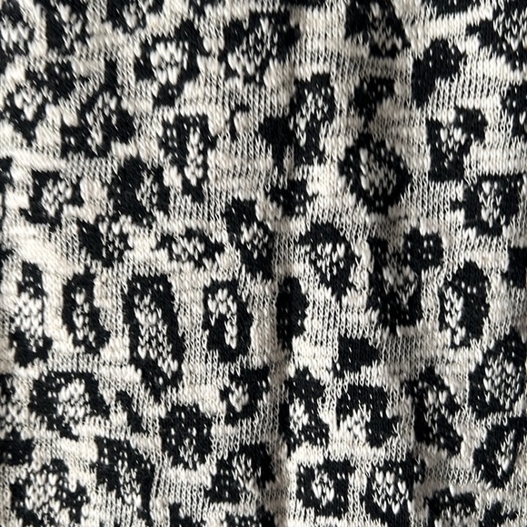 🆕 NWT Jones New York leopard knit skirt size M - Picture 2 of 4